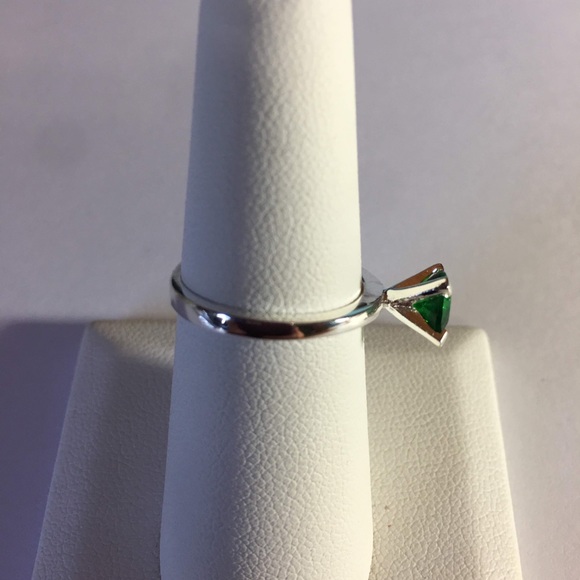 Sterling Silver Green/Clear CZ Stone Eternity Ring - Picture 4 of 6